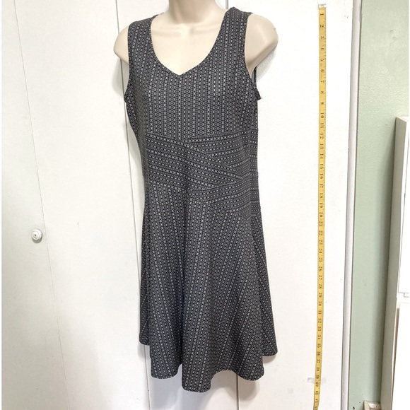 PRANA Amelie Sleeveless A-Line Dress Black Gray Charcoal Parade Pattern Medium - Picture 2 of 16